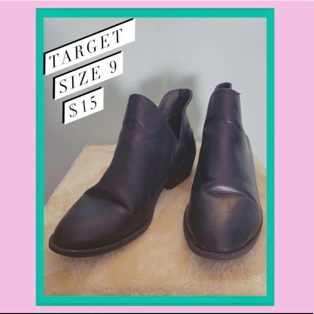 Black Chelsea Boots
